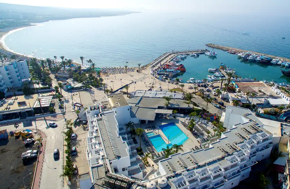 LIMANAKI BEACH HOTEL AND SUITES