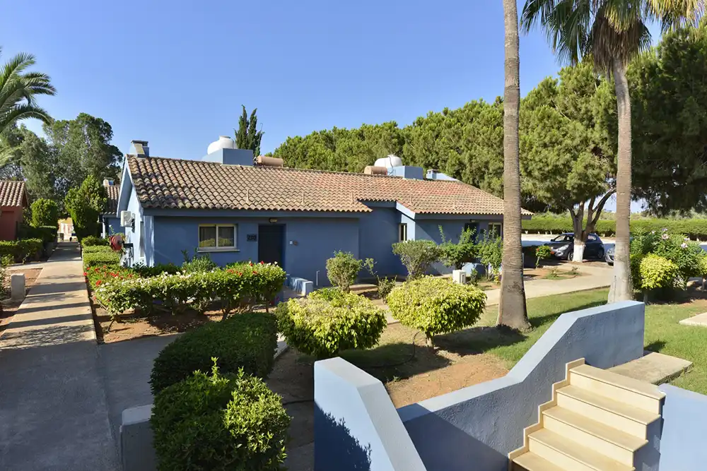 MAKRONISOS HOLIDAY VILLAGE